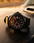 Méridien ORVEN — montre GMT automatique acier PVD noir 39,5 mm, aiguille 24h rouge